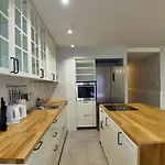 Family Suite Parking 2 Bathrooms 300 M Sea